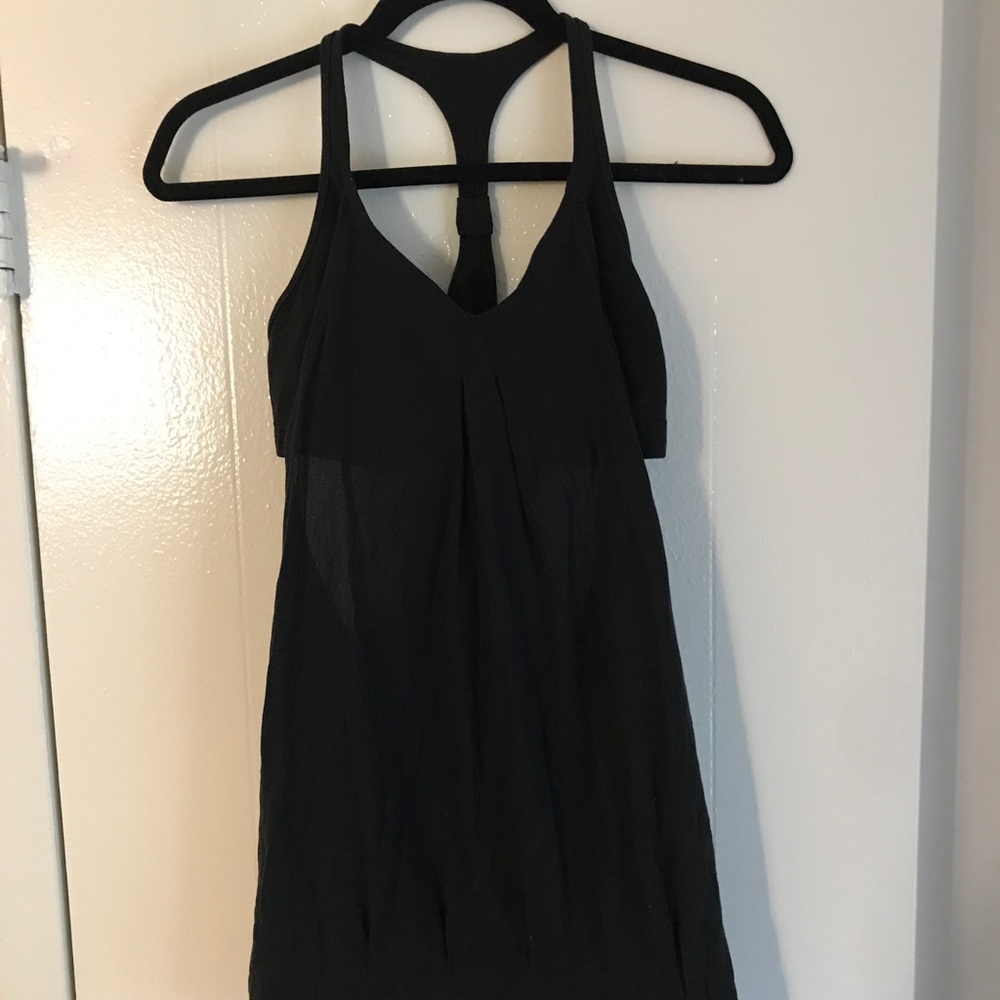 Lululemon tank with built in bra